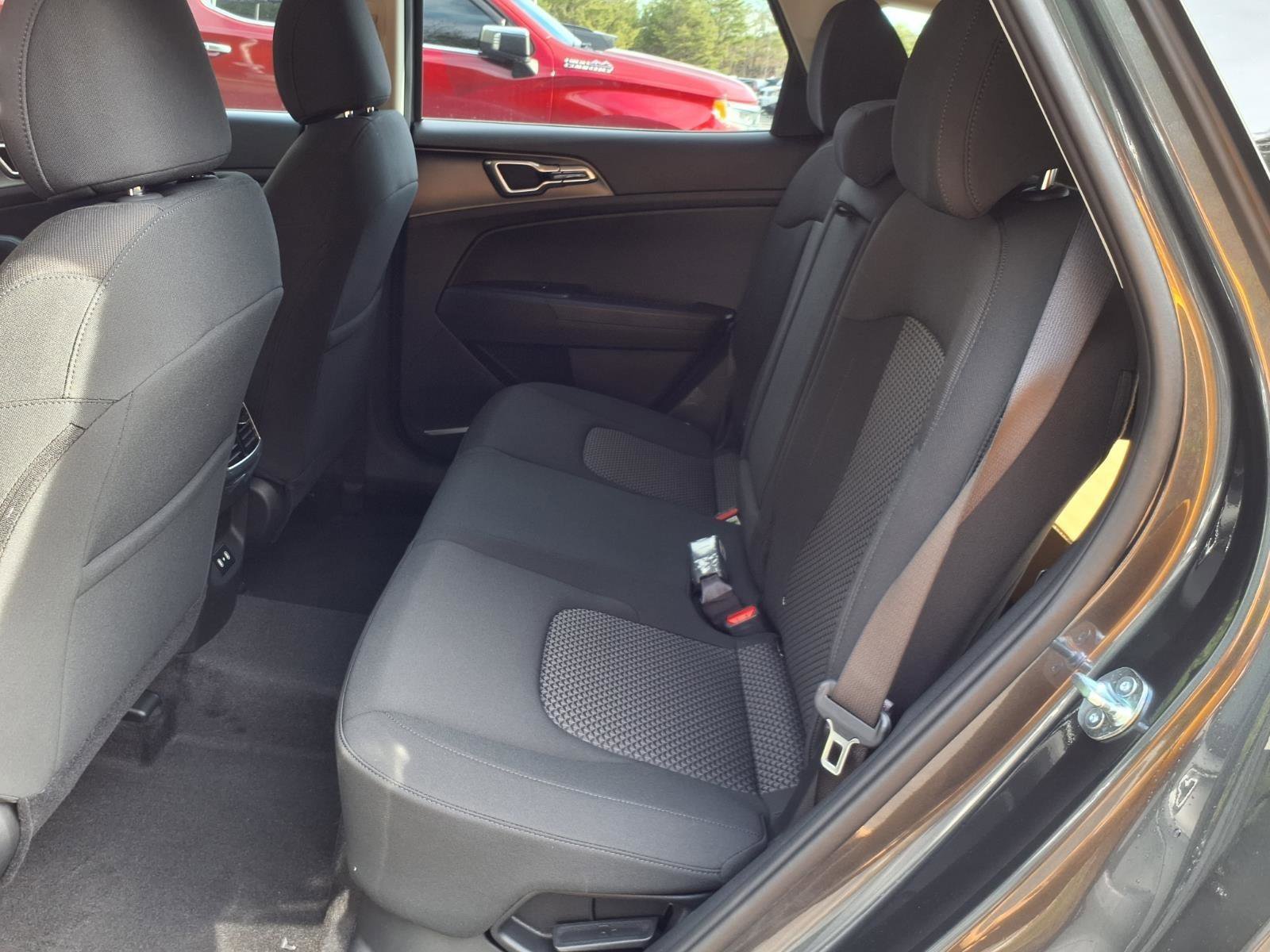 New 2026 Kia Sportage LX image 4