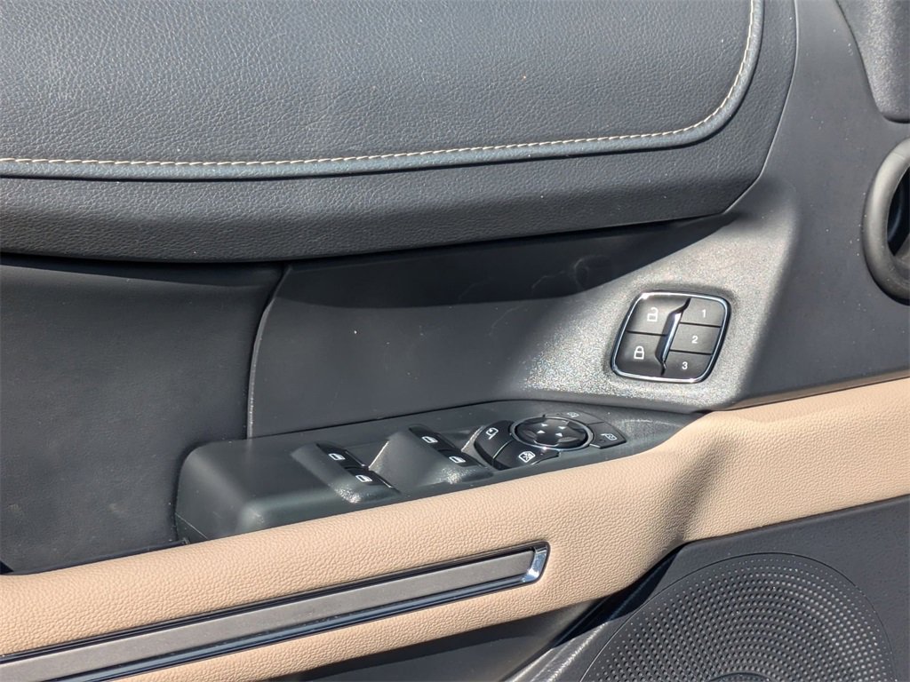 Used 2024 Ford Expedition Max Limited image 13