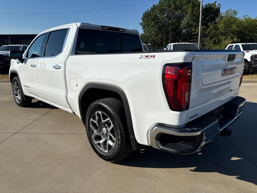 Used 2024 GMC Sierra 1500 SLT AWD/4WD image 6