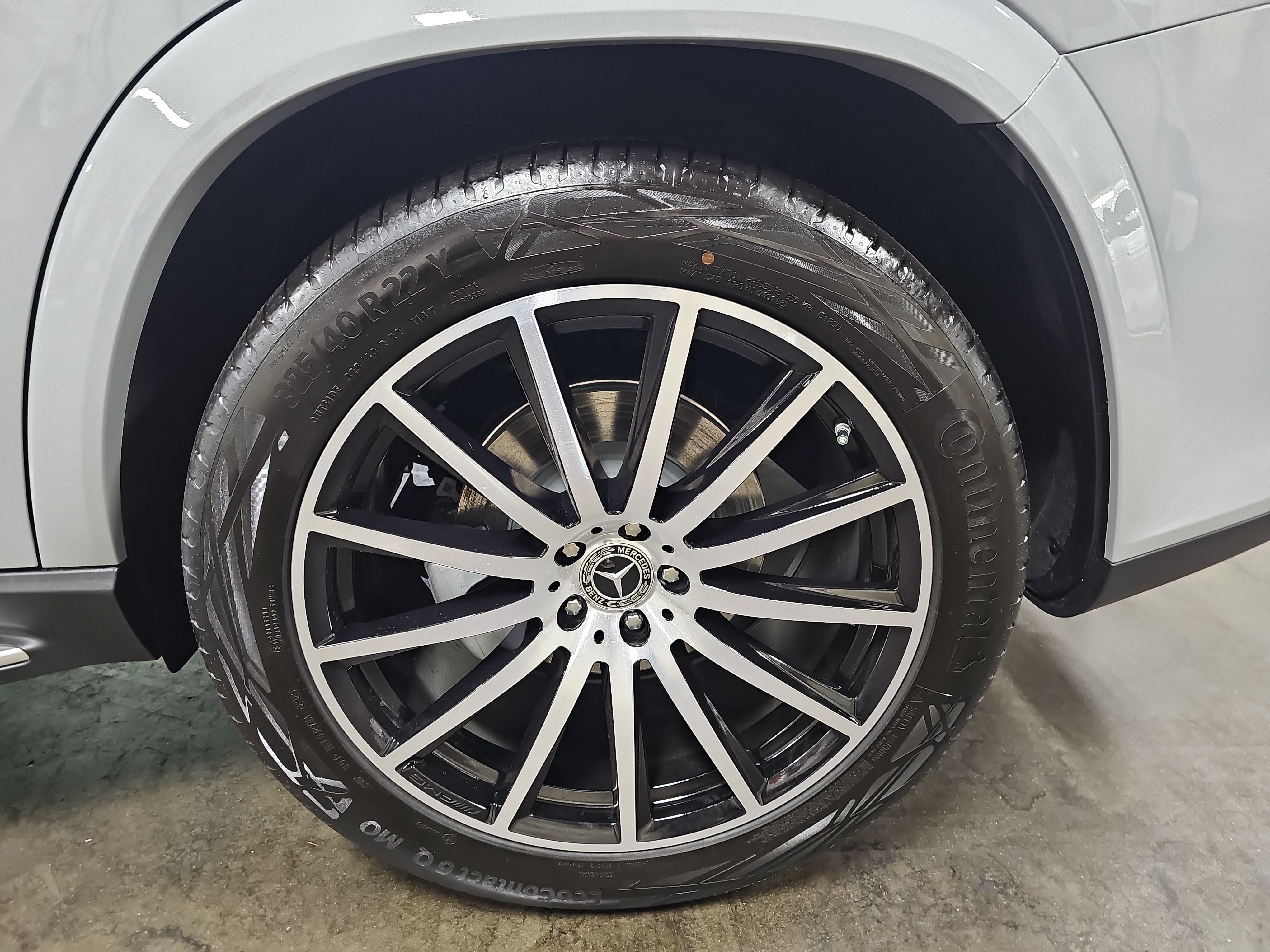 New 2026 Mercedes-Benz GLS 450 4MATIC image 36