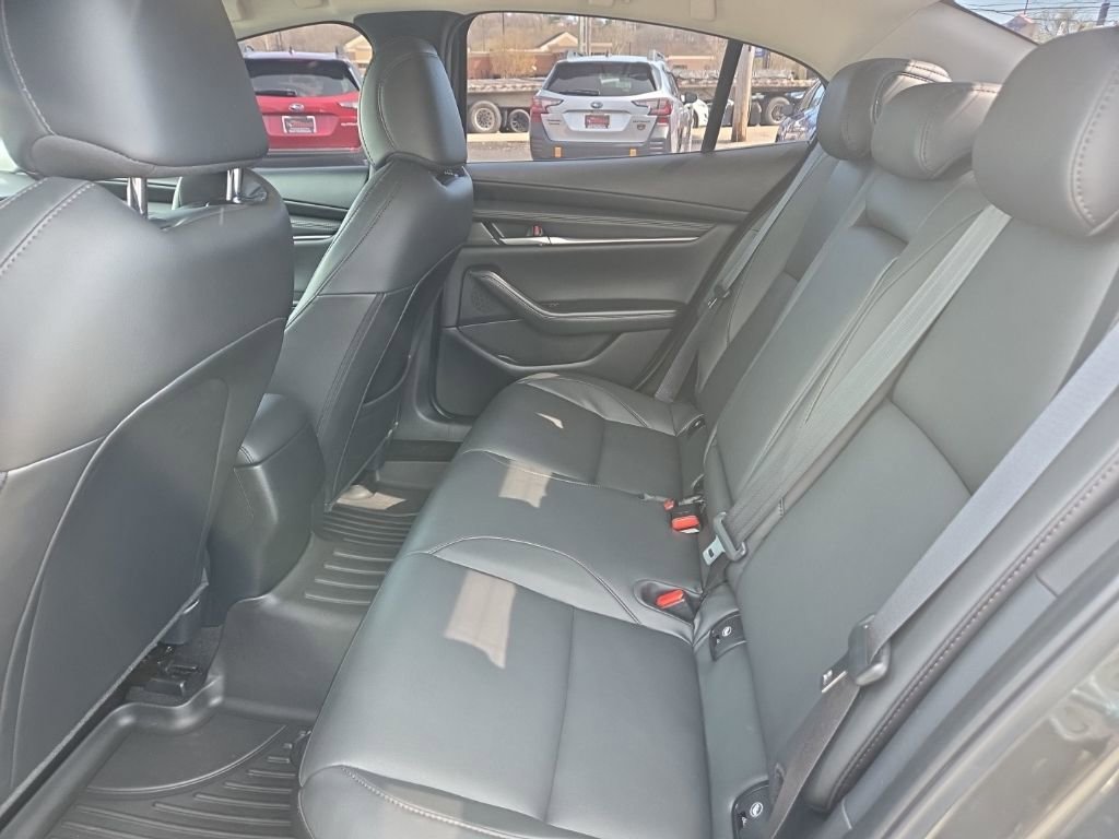 Used 2025 MAZDA MAZDA3 s image 17