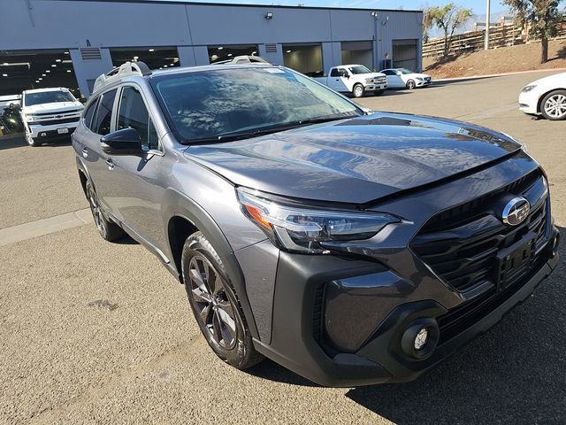 Used 2025 Subaru Outback Onyx Edition AWD/4WD image 1