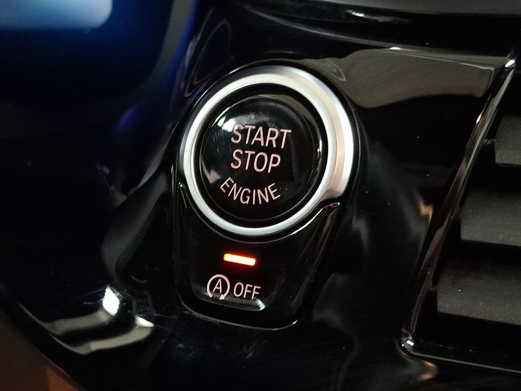 Certified 2023 BMW 530i xDrive w/ Premium Package image 18