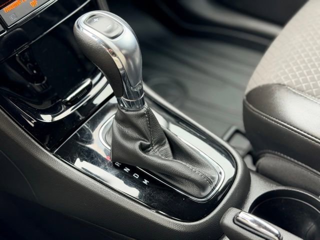 Used 2021 Buick Encore Preferred image 16