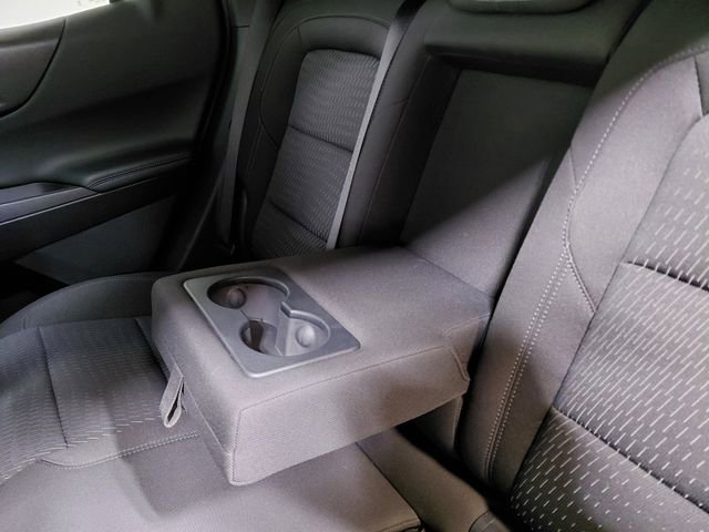 Used 2026 Chevrolet Equinox LT AWD/4WD image 36