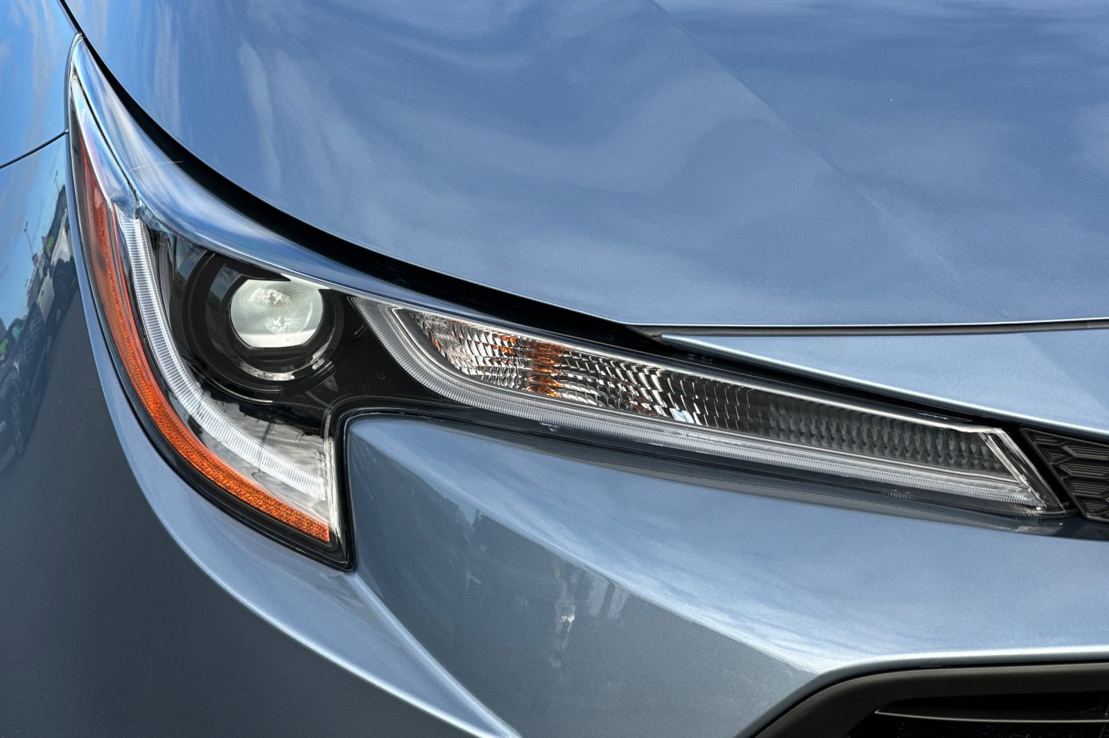 New 2027 Toyota Corolla LE w/ LE Premium Package FWD image 30