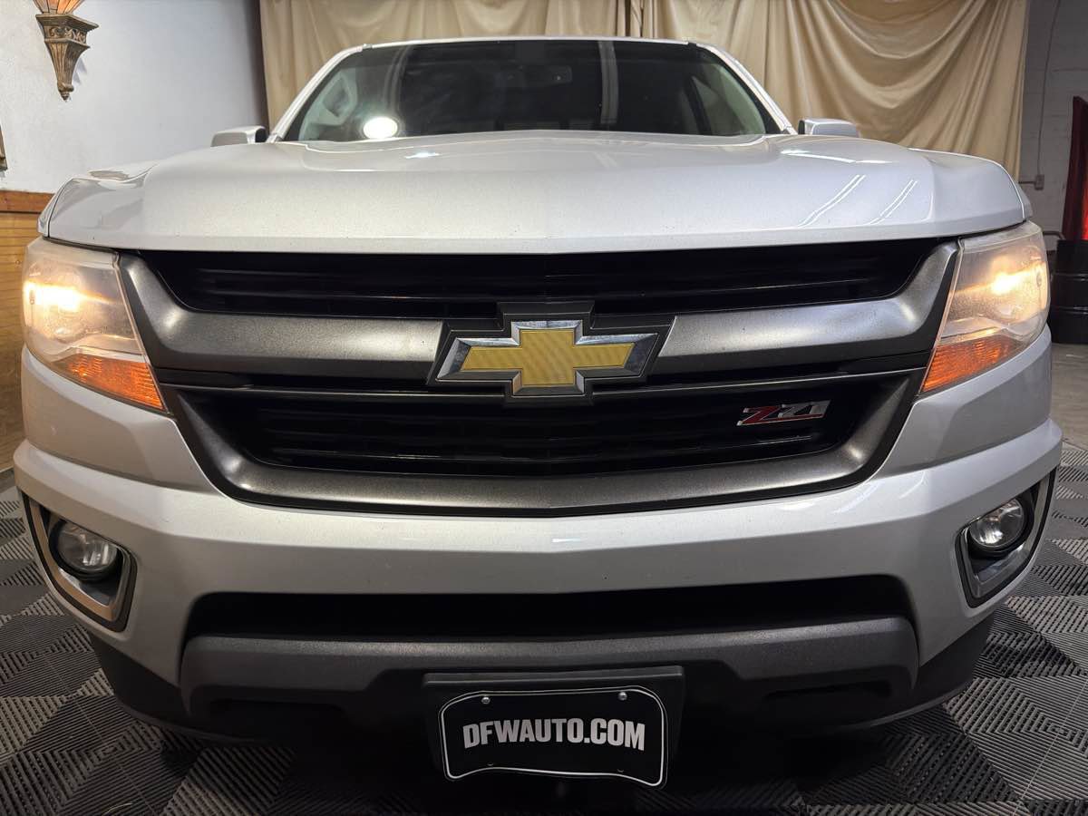 Used 2020 Chevrolet Colorado Z71 AWD/4WD image 3
