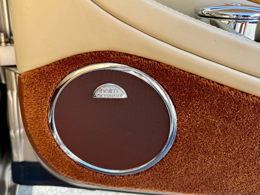 Used 2016 Bentley Mulsanne RWD image 45