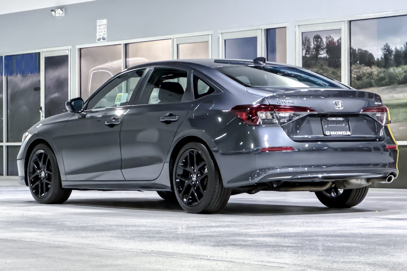 Used 2025 Honda Civic Sport image 3