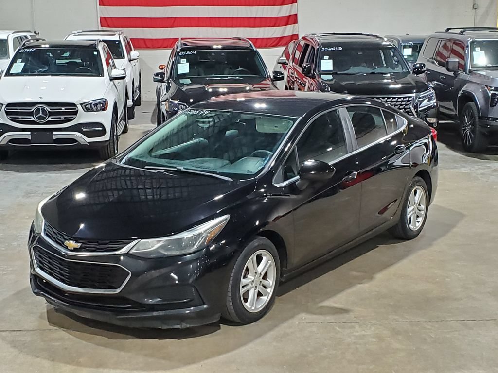 Used 2017 Chevrolet Cruze LT FWD image 30