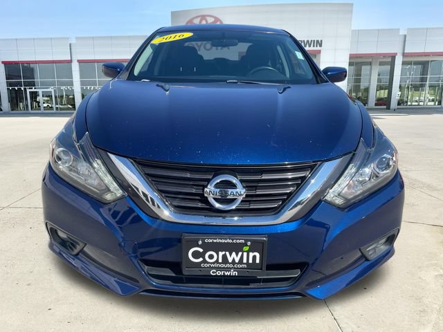 Used 2016 Nissan Altima 2.5 SR w/ LED Appearance Package FWD image 8