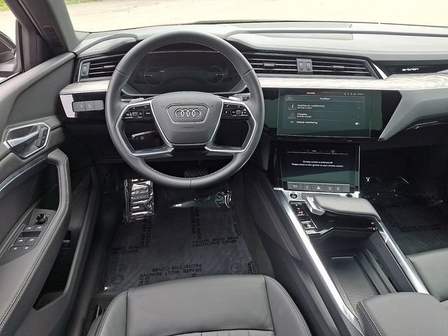 Used 2023 Audi e-tron Premium AWD/4WD image 11