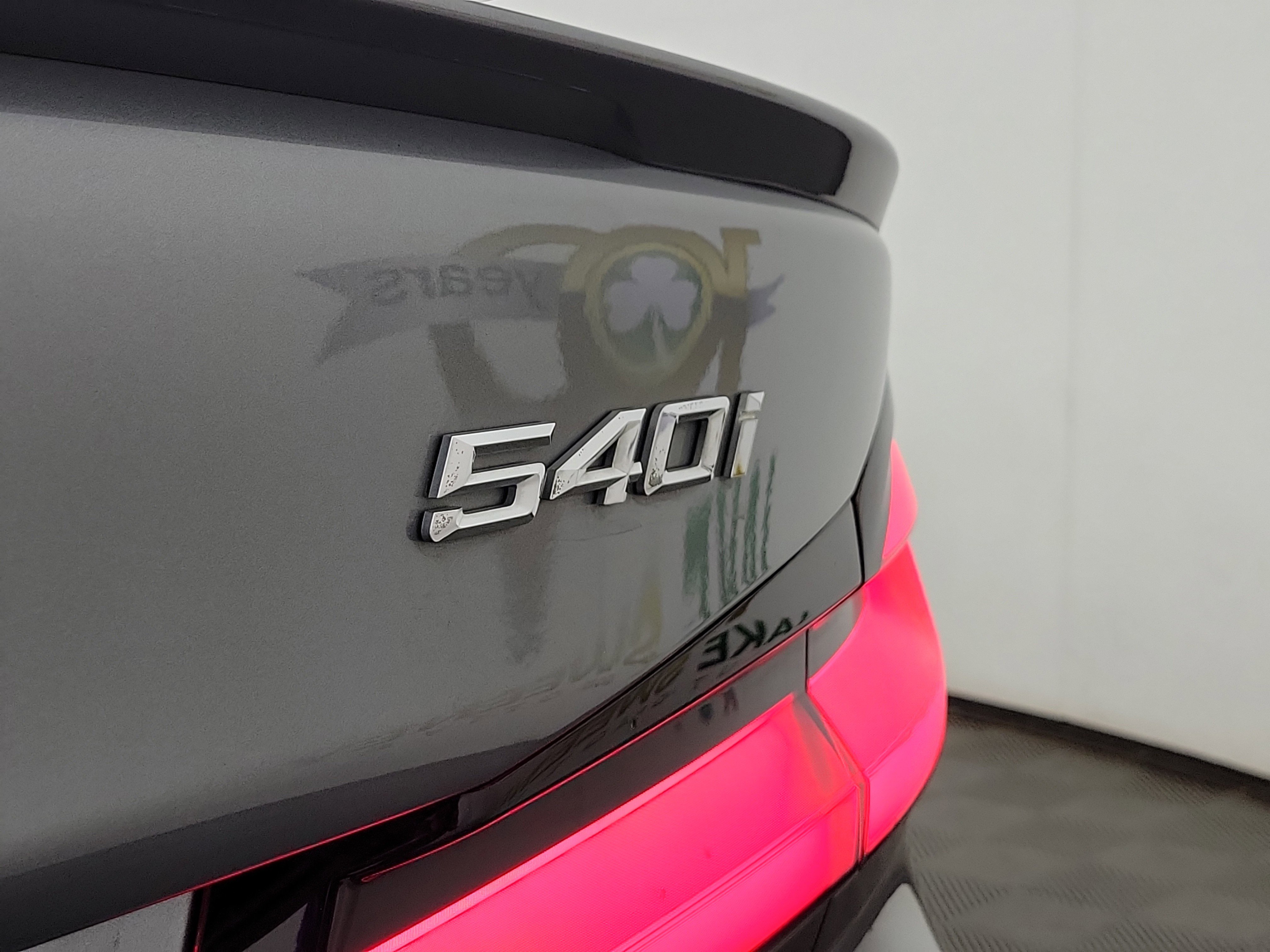 Certified 2023 BMW 540i xDrive w/ Premium Package image 24