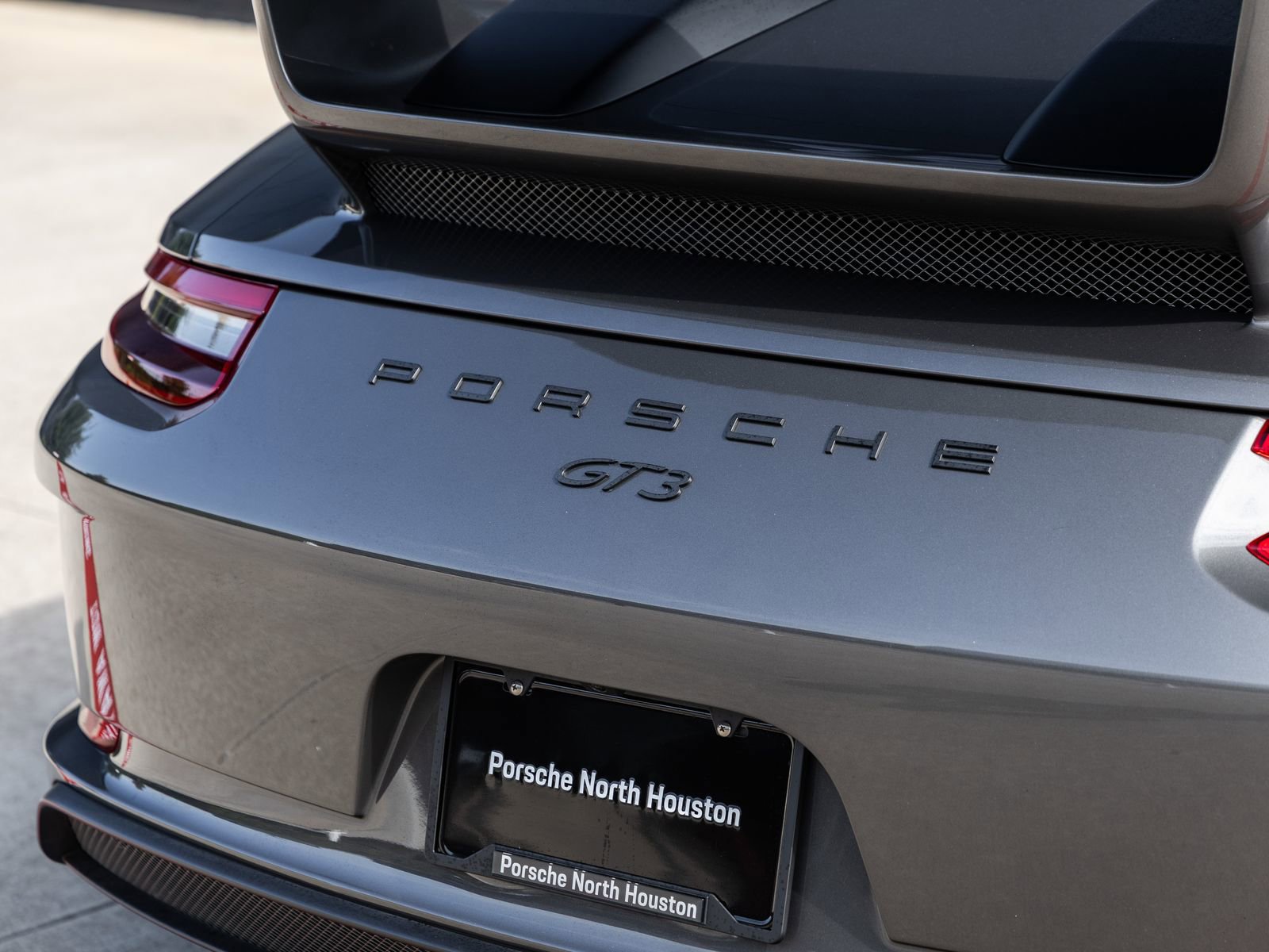 Certified 2018 Porsche 911 GT3 RWD image 14