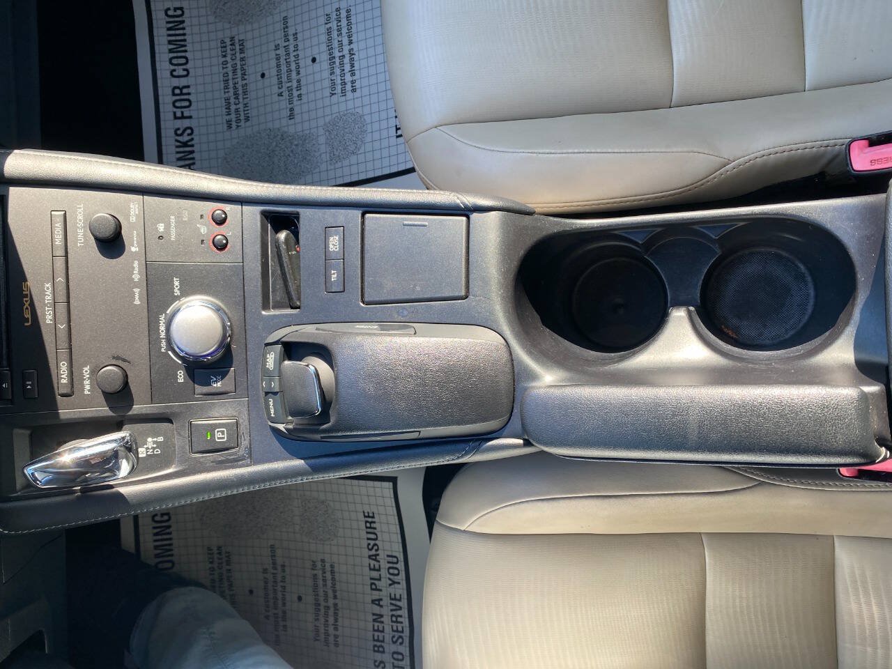 Used 2013 Lexus CT 200h w/ Premium Pkg w/Navigation FWD image 17