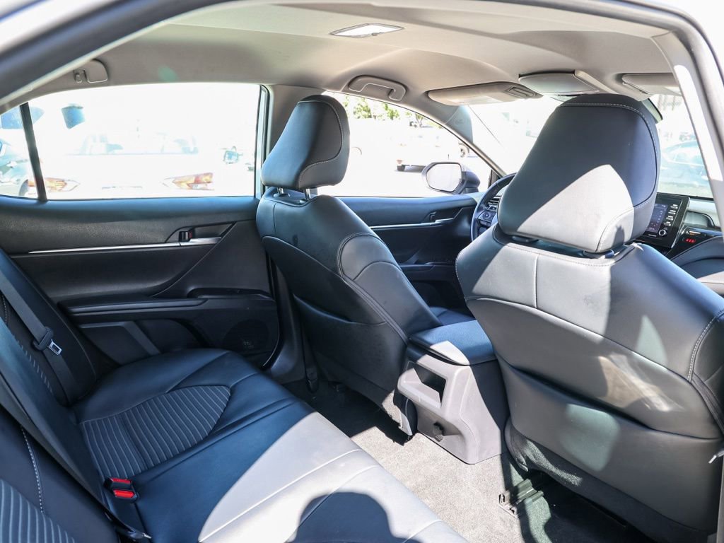 Used 2023 Toyota Camry SE image 16