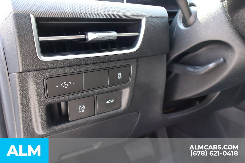 Used 2025 Hyundai Sonata SEL FWD image 12