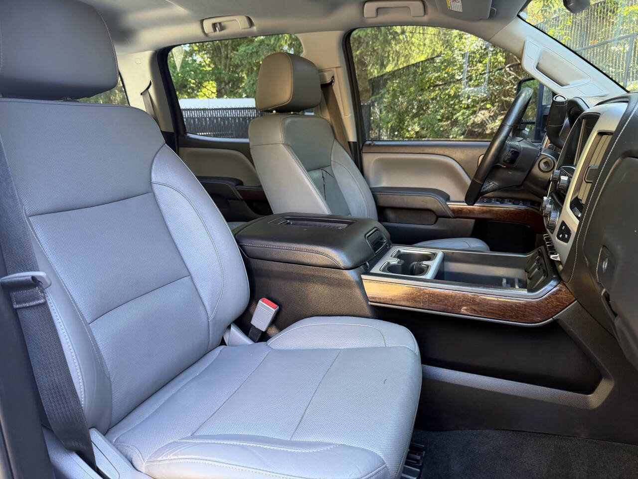 Used 2018 GMC Sierra 3500 SLT w/ Duramax Plus Package AWD/4WD image 11