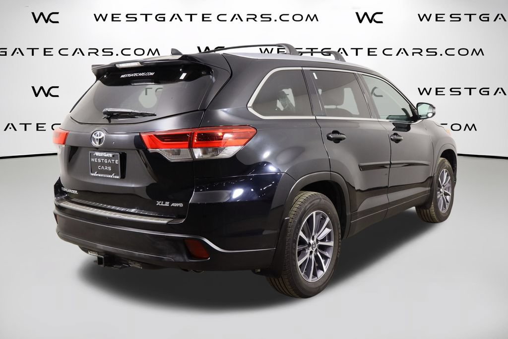 Used 2019 Toyota Highlander XLE AWD/4WD image 49
