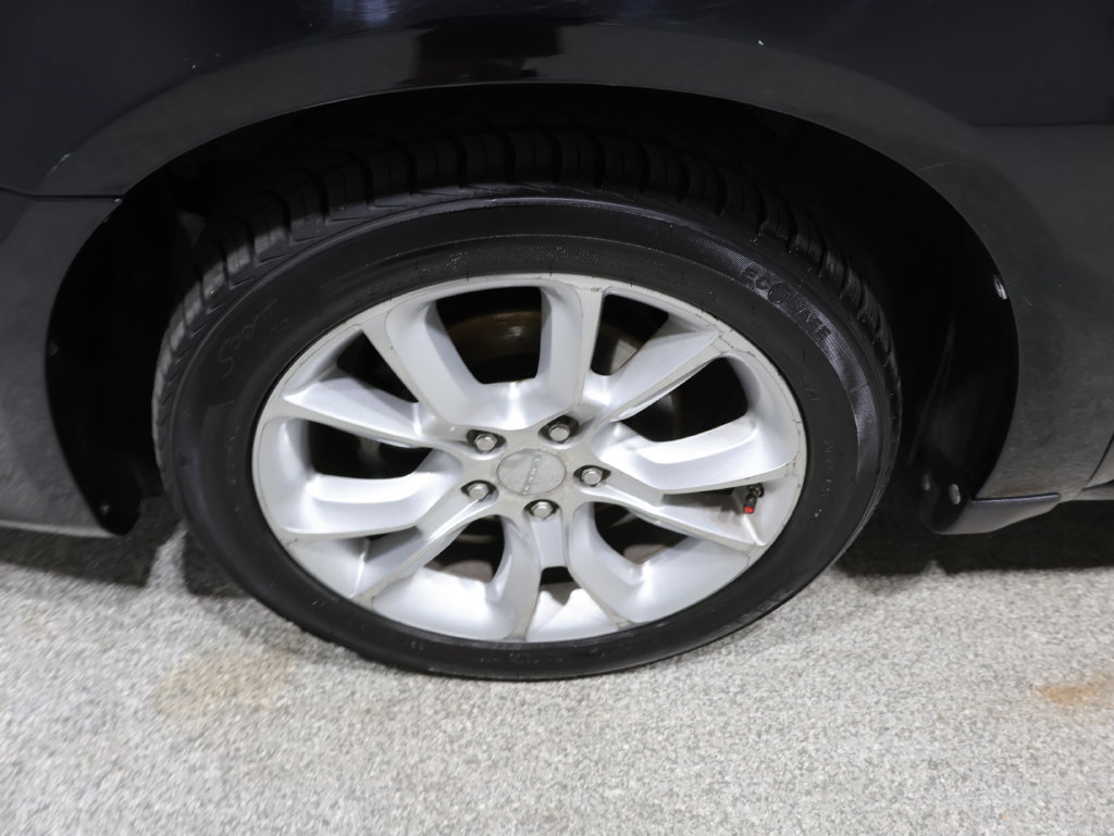Used 2013 Dodge Avenger R/T FWD image 9