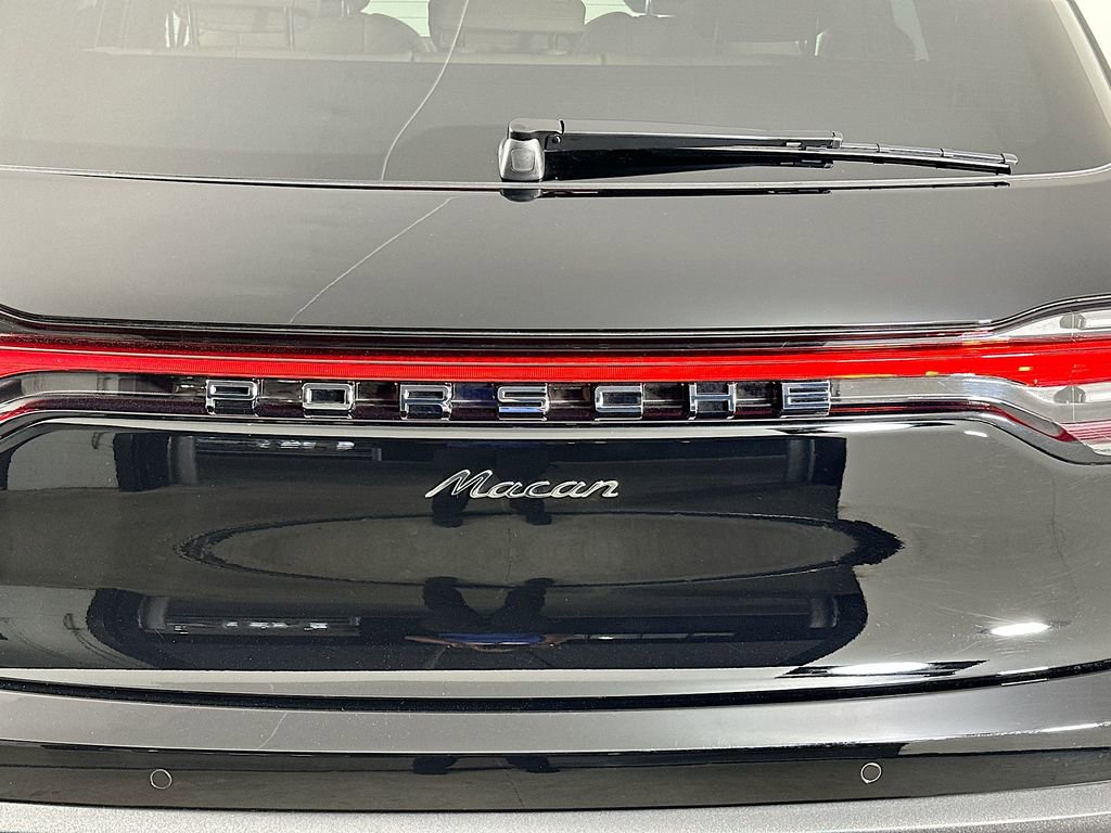 Certified 2026 Porsche Macan image 35