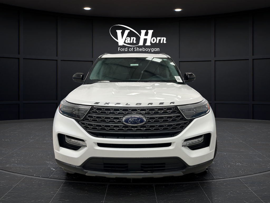 Used 2023 Ford Explorer XLT w/ Equipment Group 202A AWD/4WD image 8