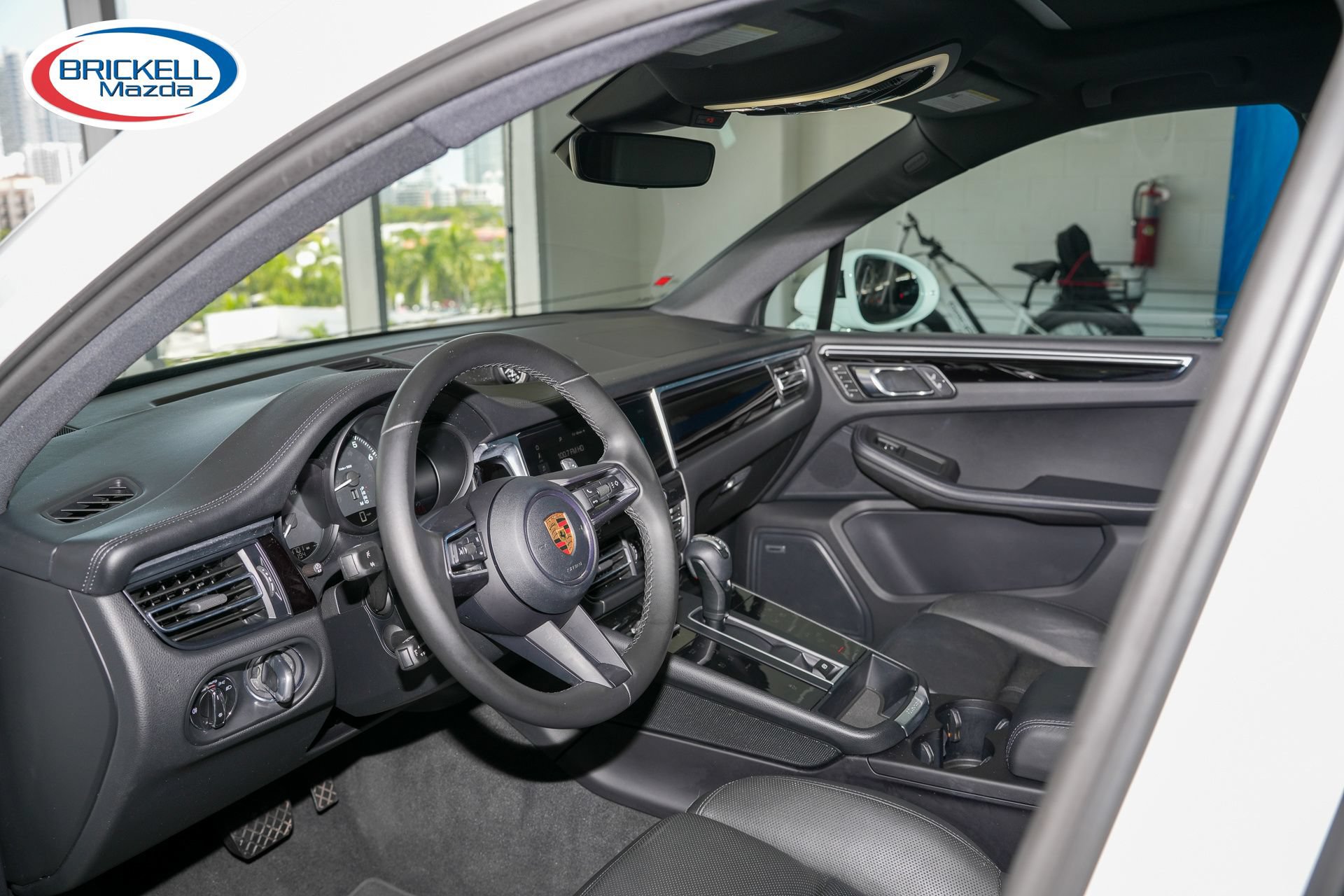 Used 2022 Porsche Macan AWD/4WD image 15