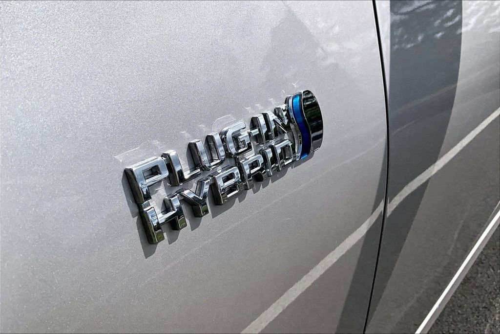 Used 2018 Toyota Prius Prime Plus FWD image 33