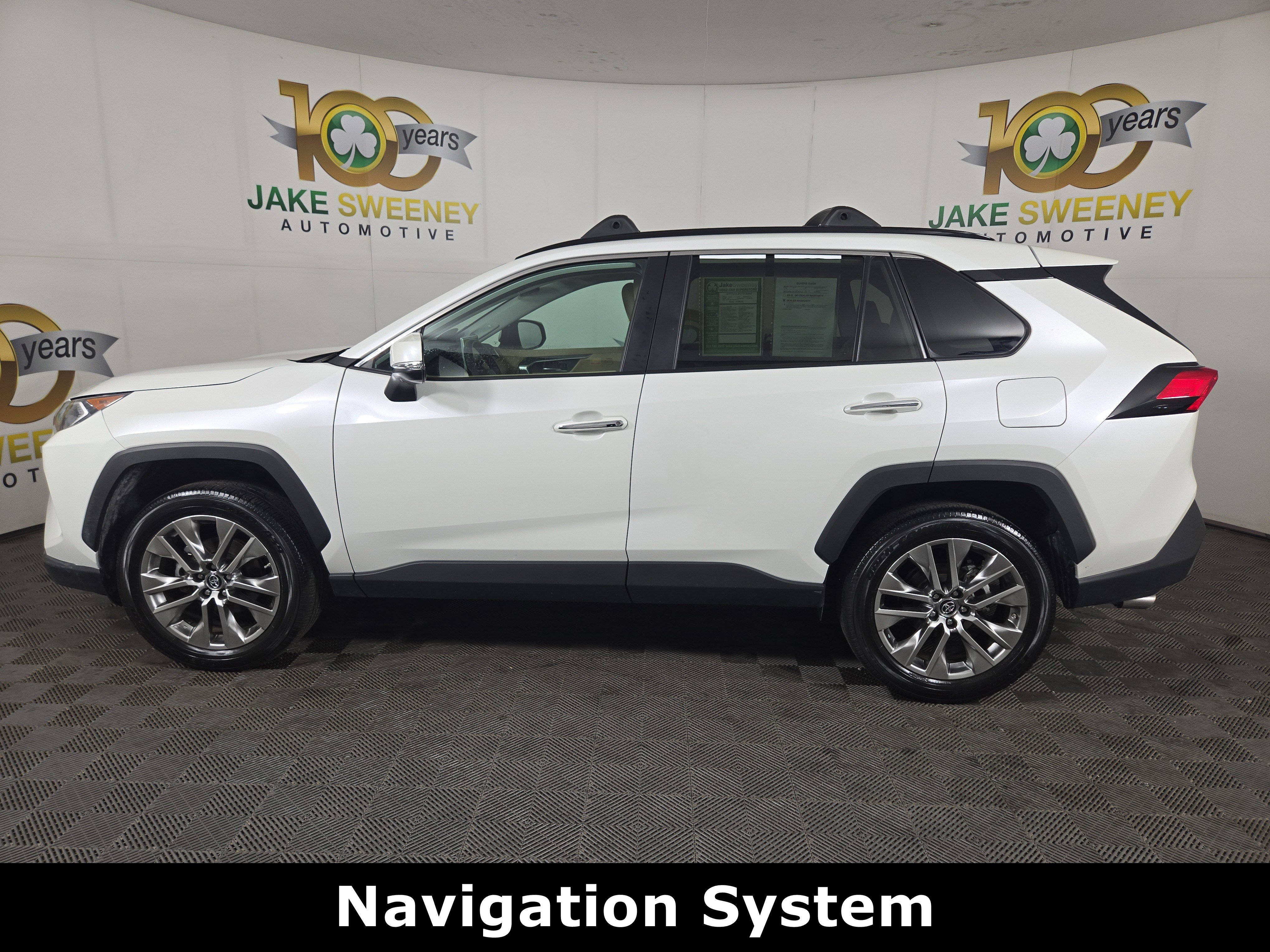 Used 2019 Toyota RAV4 Limited w/ Advanced Technology Package FWD image 4