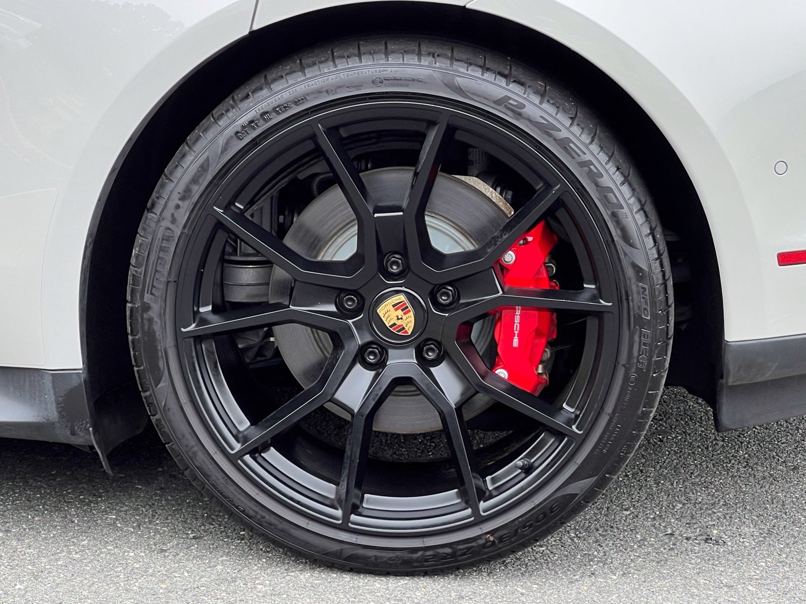 Used 2022 Porsche Taycan GTS w/ Premium Package (P6U) AWD/4WD image 42