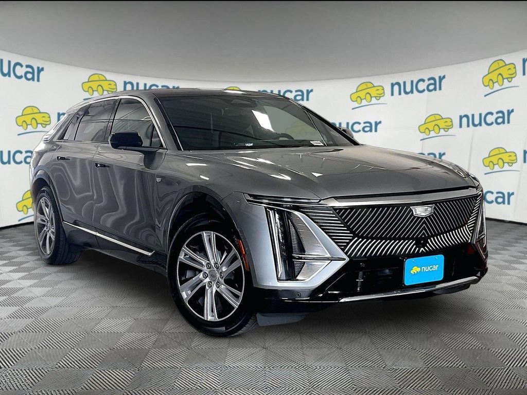 Used 2024 Cadillac Lyriq Tech w/ Driver Assist Package AWD/4WD image 1