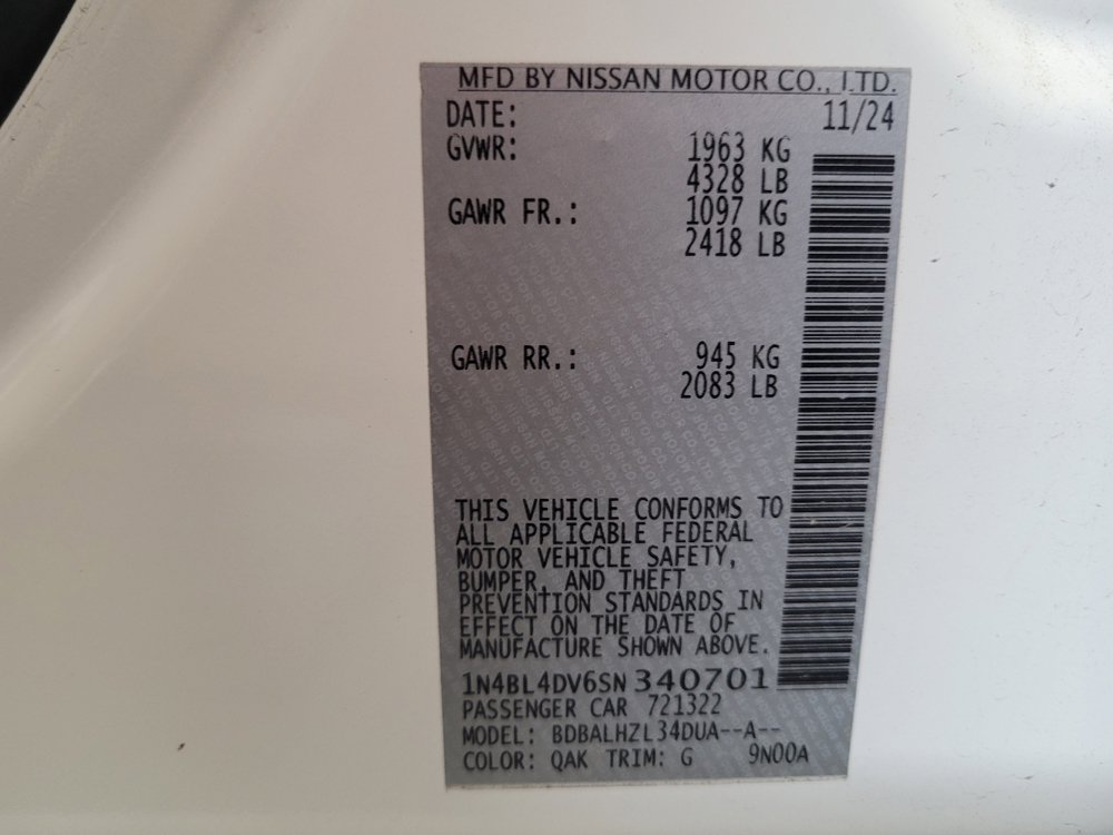 Used 2025 Nissan Altima 2.5 SV FWD image 33