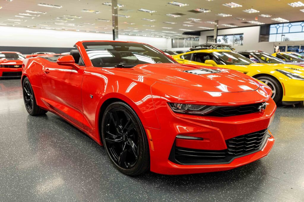 Used 2020 Chevrolet Camaro SS image 4