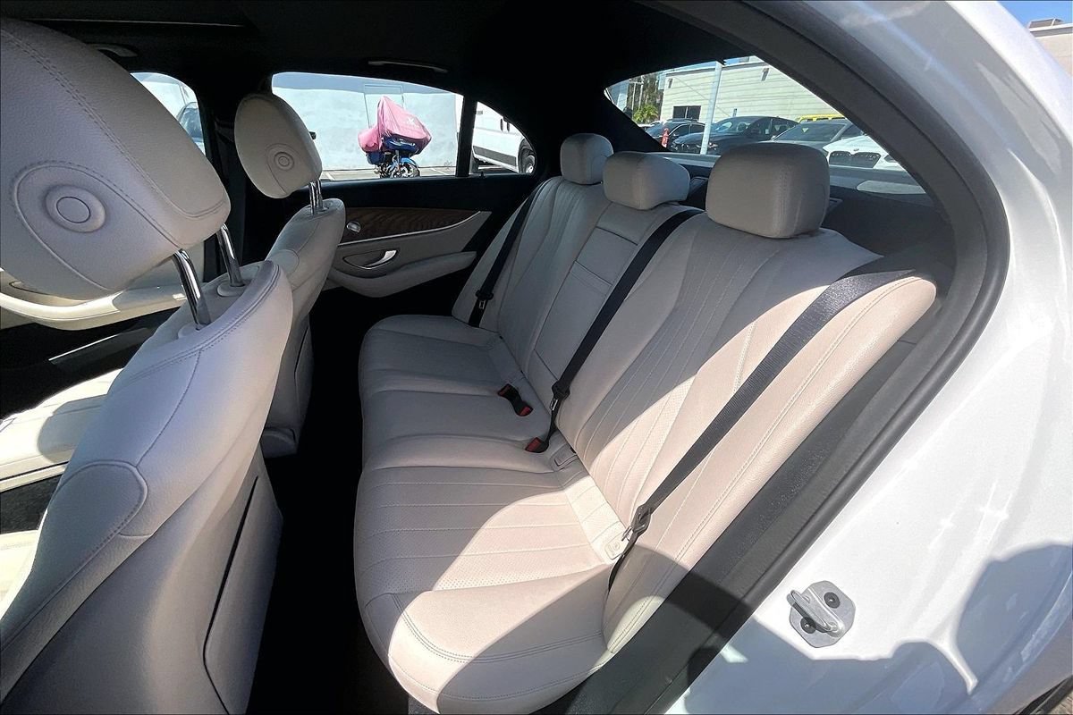Used 2021 Mercedes-Benz E 350 Sedan w/ Premium Package image 20