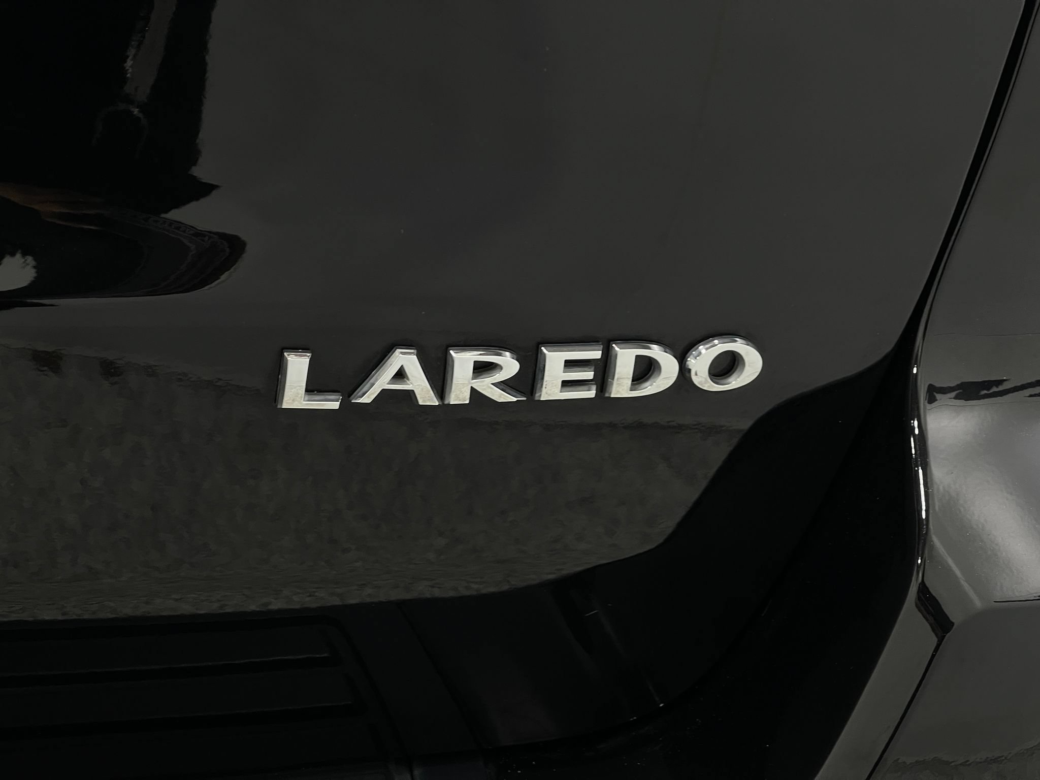 Used 2021 Jeep Grand Cherokee Laredo X AWD/4WD image 40