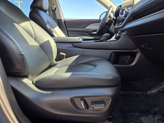 Certified 2025 Toyota Grand Highlander XLE image 16