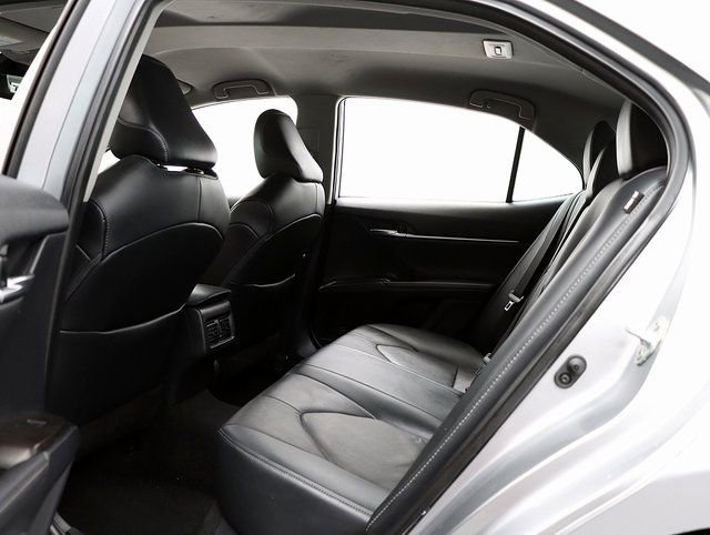 Used 2023 Toyota Camry XSE image 12