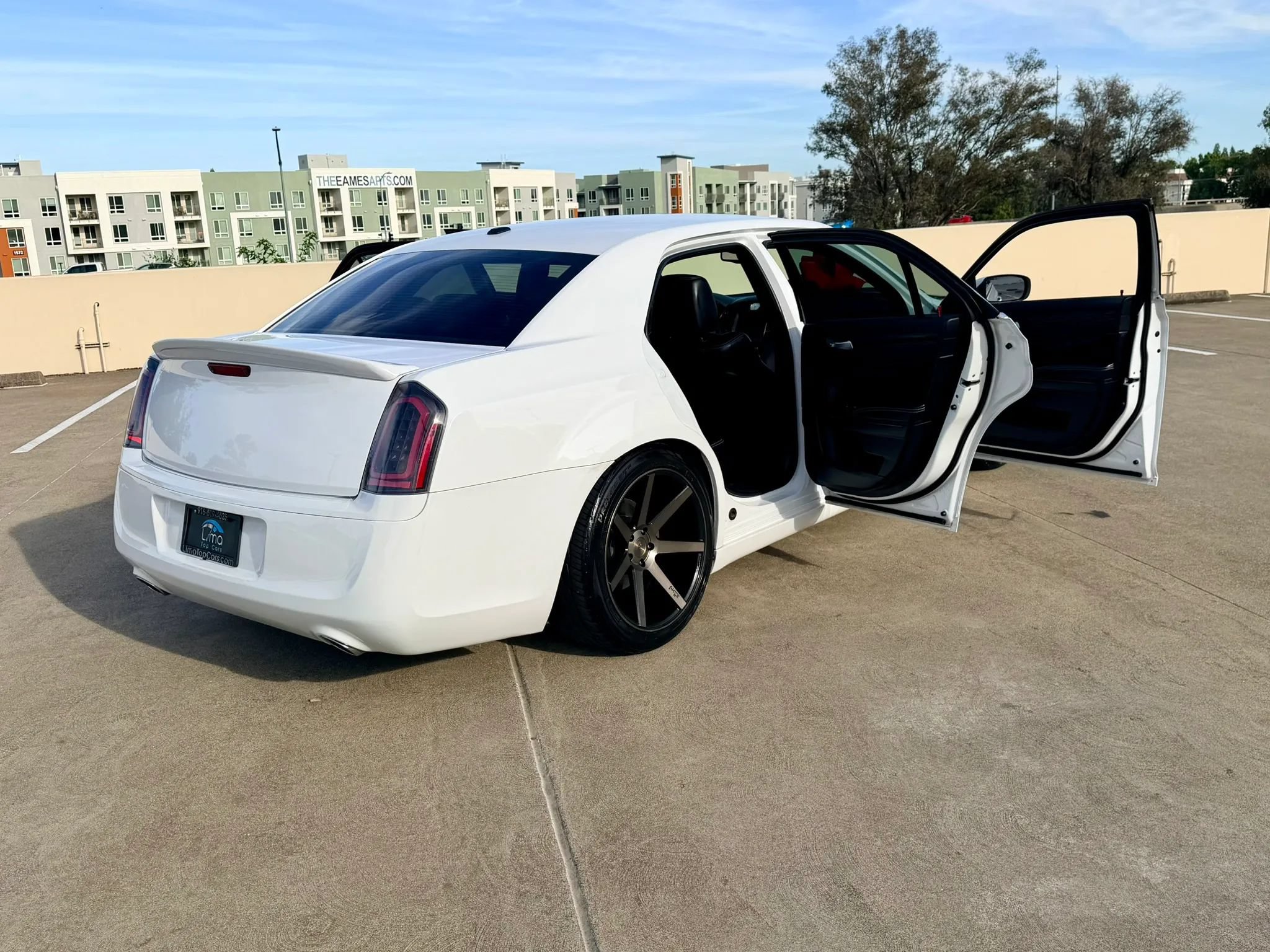 Used 2013 Chrysler 300 S RWD image 51