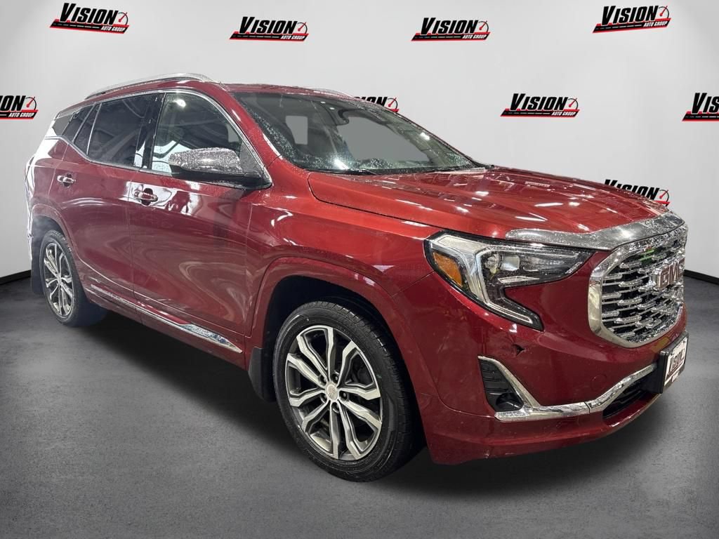 Used 2018 GMC Terrain Denali w/ Comfort Package AWD/4WD image 3