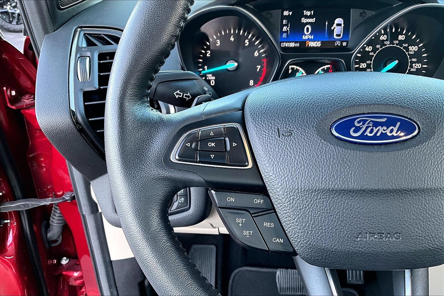 Used 2017 Ford Escape Titanium FWD image 18