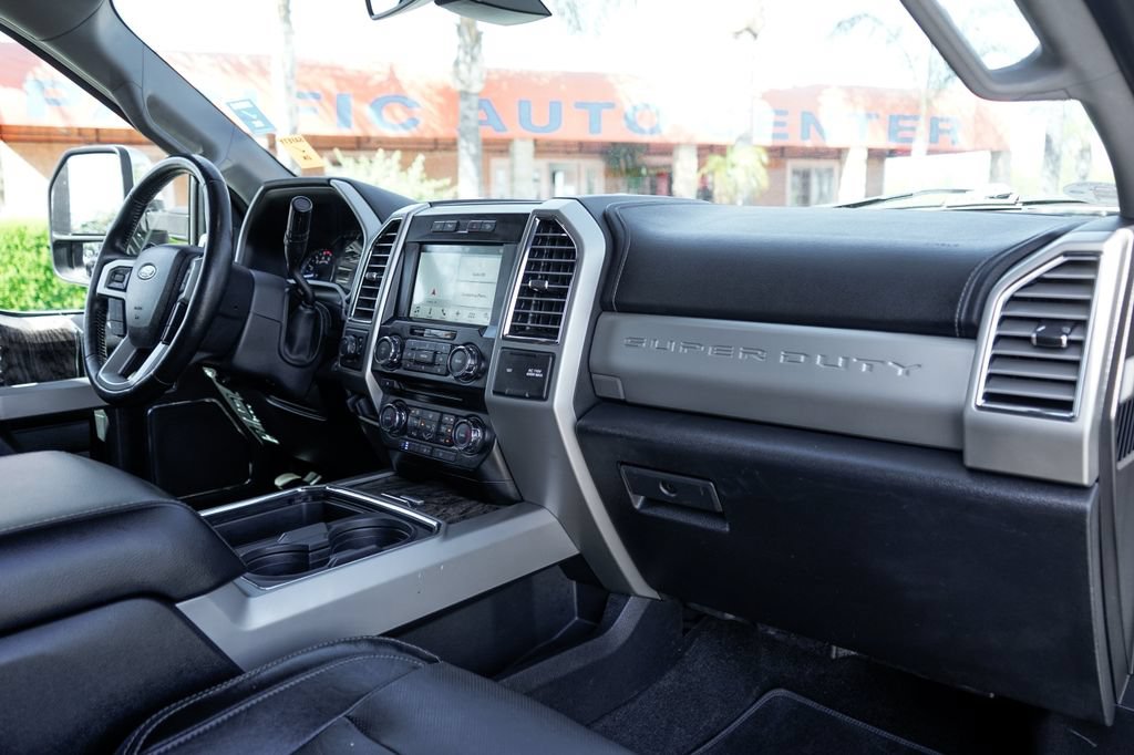 Used 2017 Ford F350 Lariat w/ Lariat Ultimate Package AWD/4WD image 40