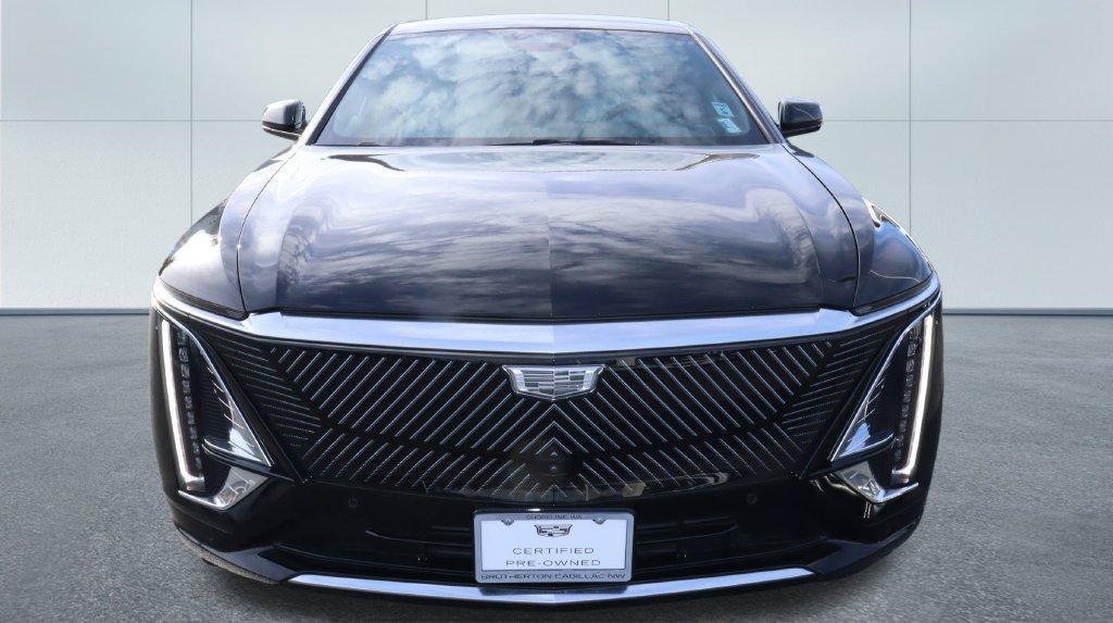 Certified 2024 Cadillac Lyriq Luxury AWD/4WD image 13