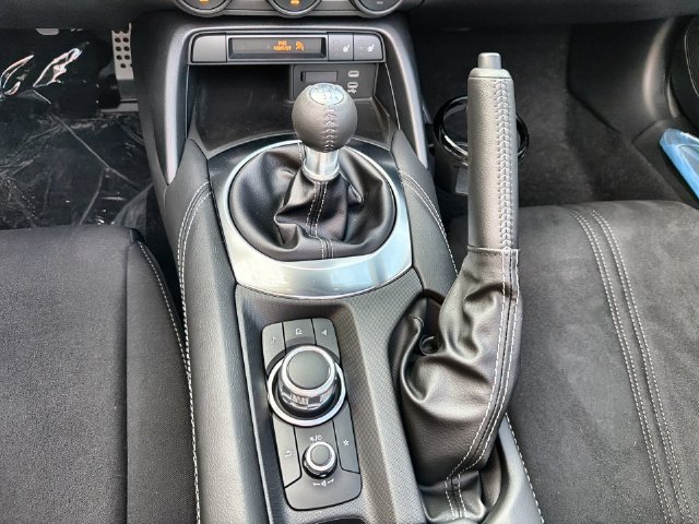 New 2026 MAZDA MX-5 Miata Club w/ Interior Package RWD image 20