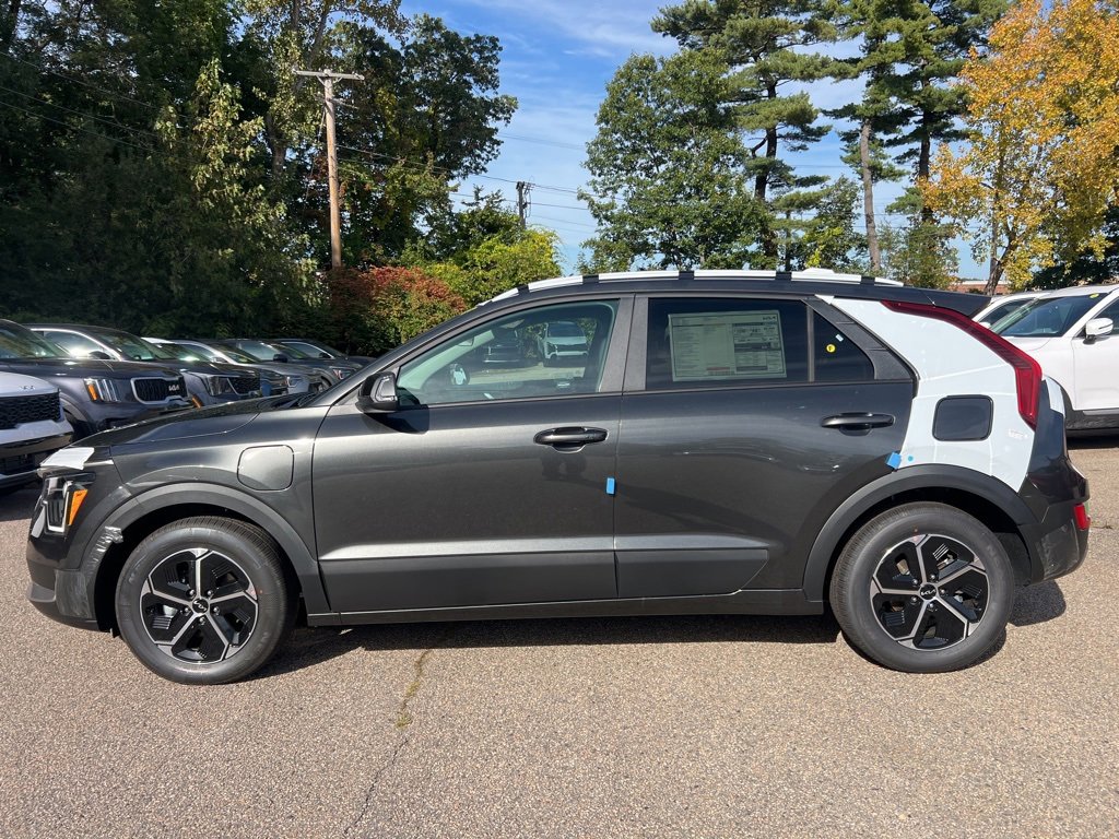 New 2025 Kia Niro EX w/ EX Cold Weather Package image 2
