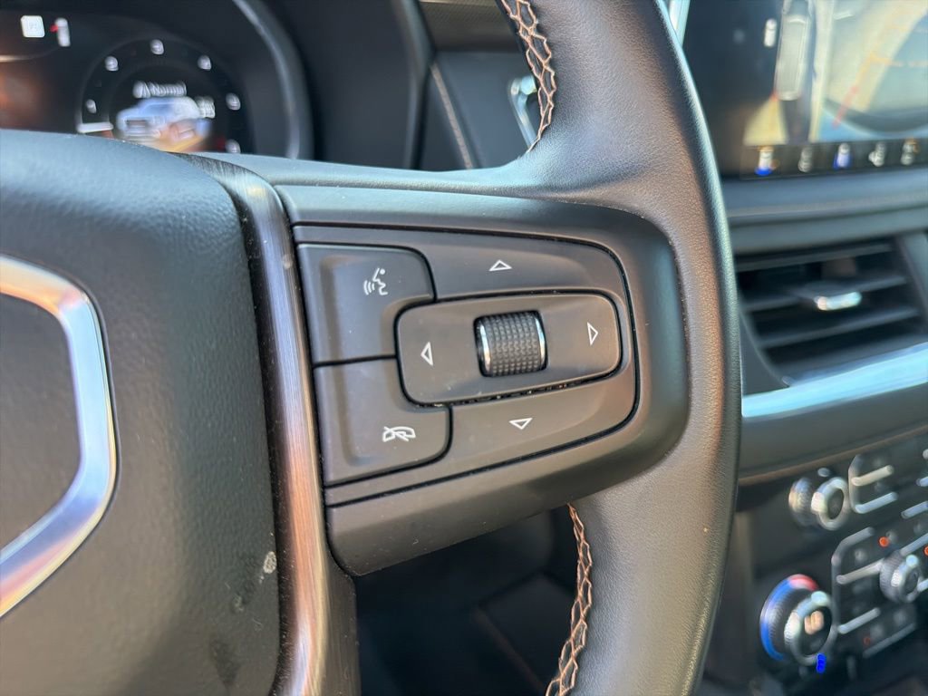 Used 2023 GMC Yukon AT4 w/ AT4 Premium Package AWD/4WD image 23