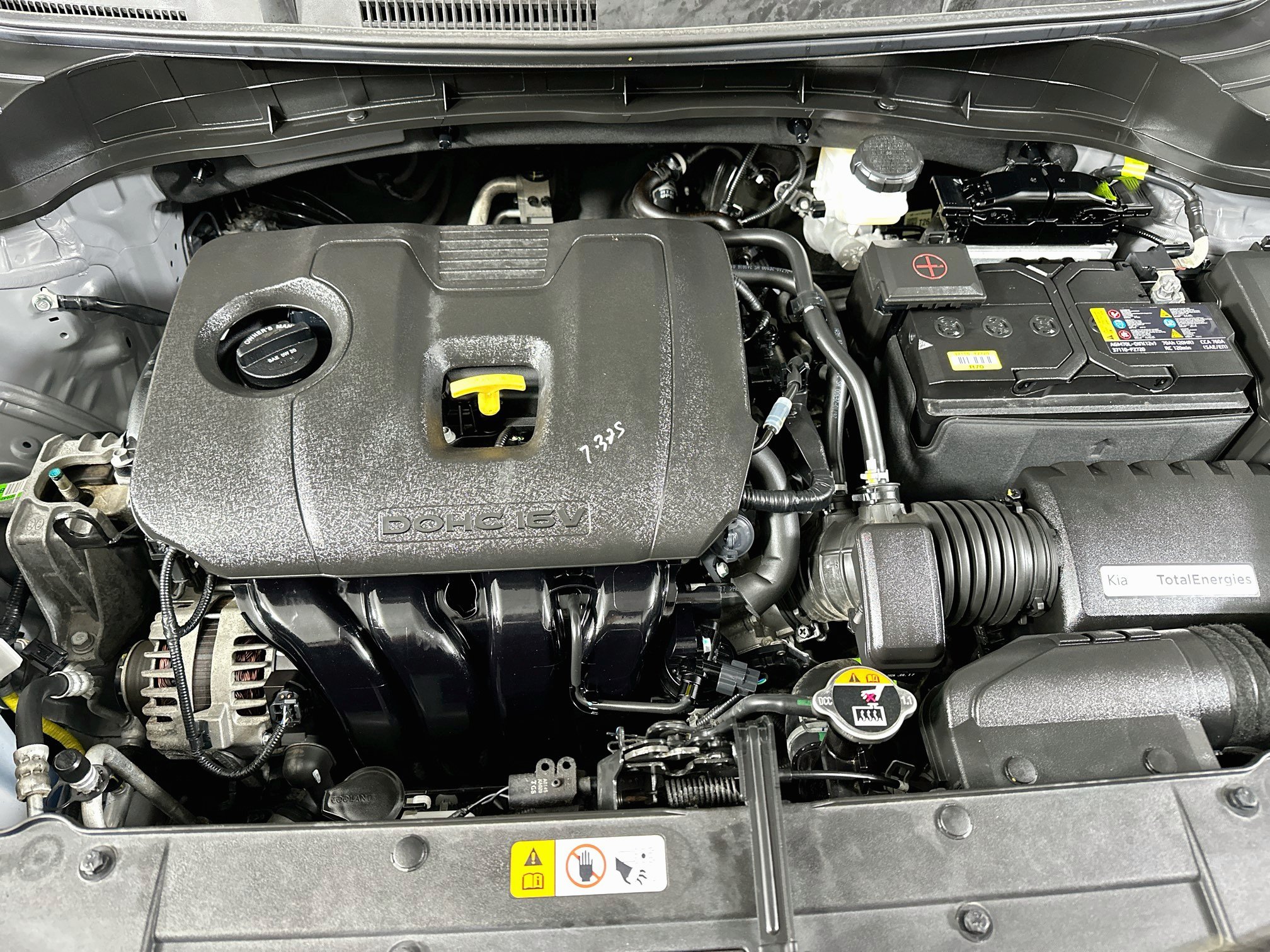 Used 2025 Kia Soul LX w/ LX Technology Package FWD image 31
