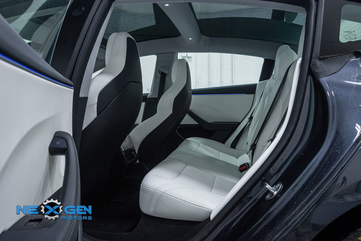 Used 2024 Tesla Model 3 Performance image 21