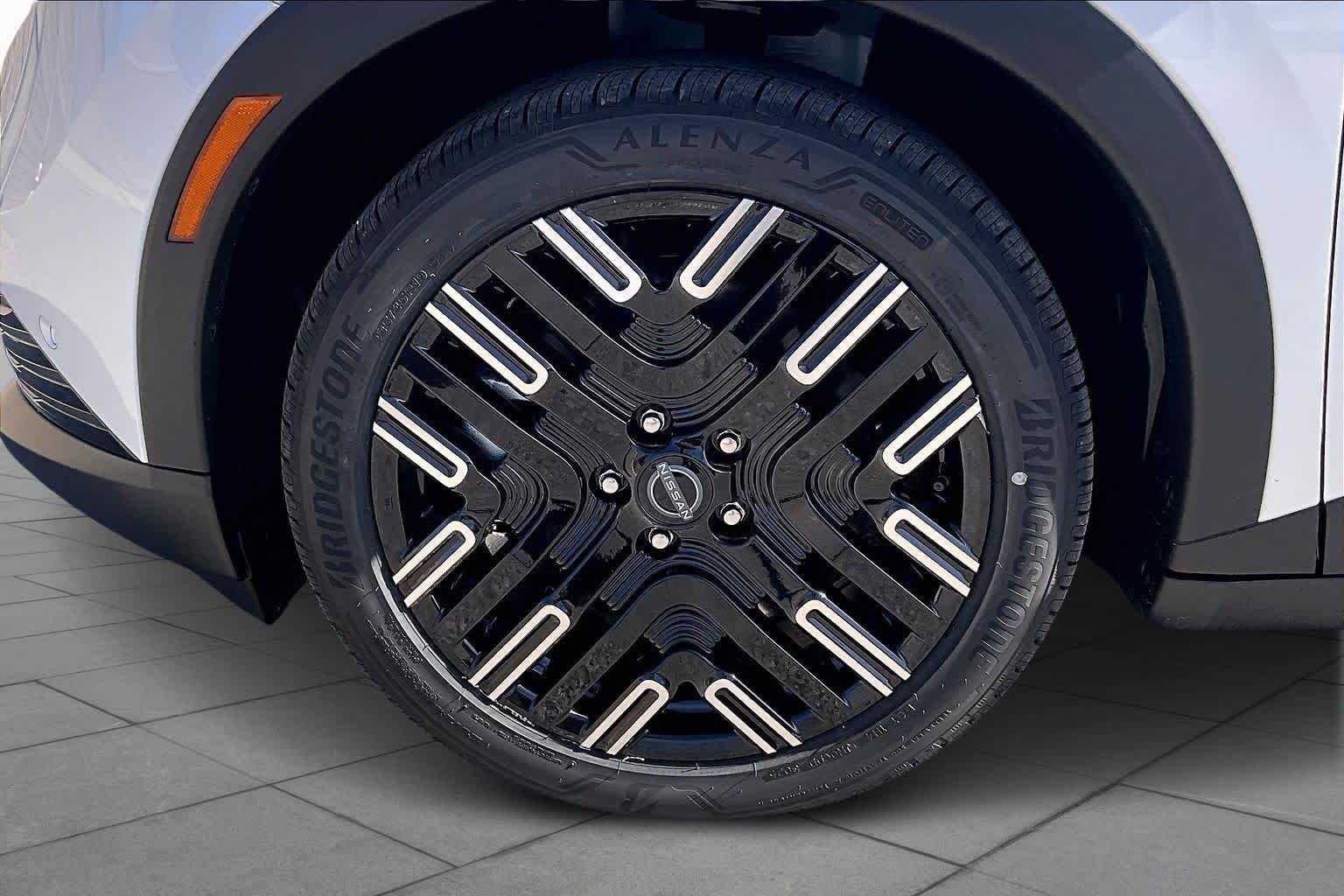 New 2026 Nissan Leaf Platinum+ image 9