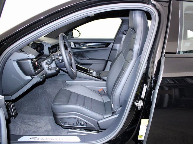 New 2026 Porsche Panamera 4 image 5