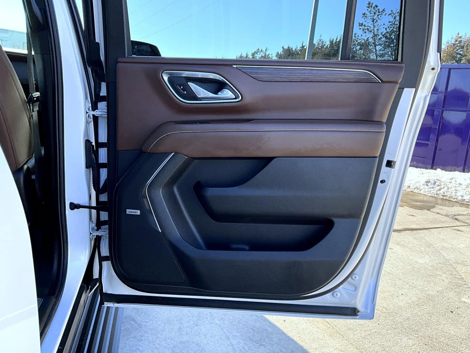 Used 2023 Chevrolet Suburban High Country image 23